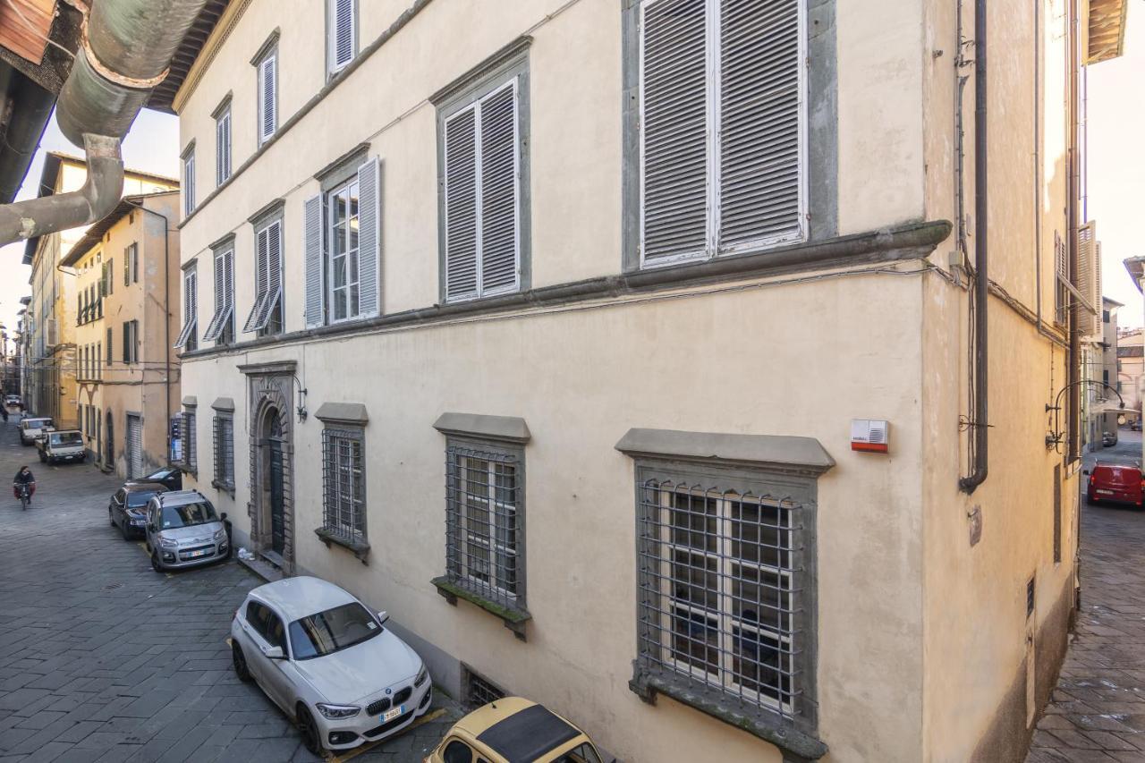 Affittacamere Del Centro Lucca Bagian luar foto